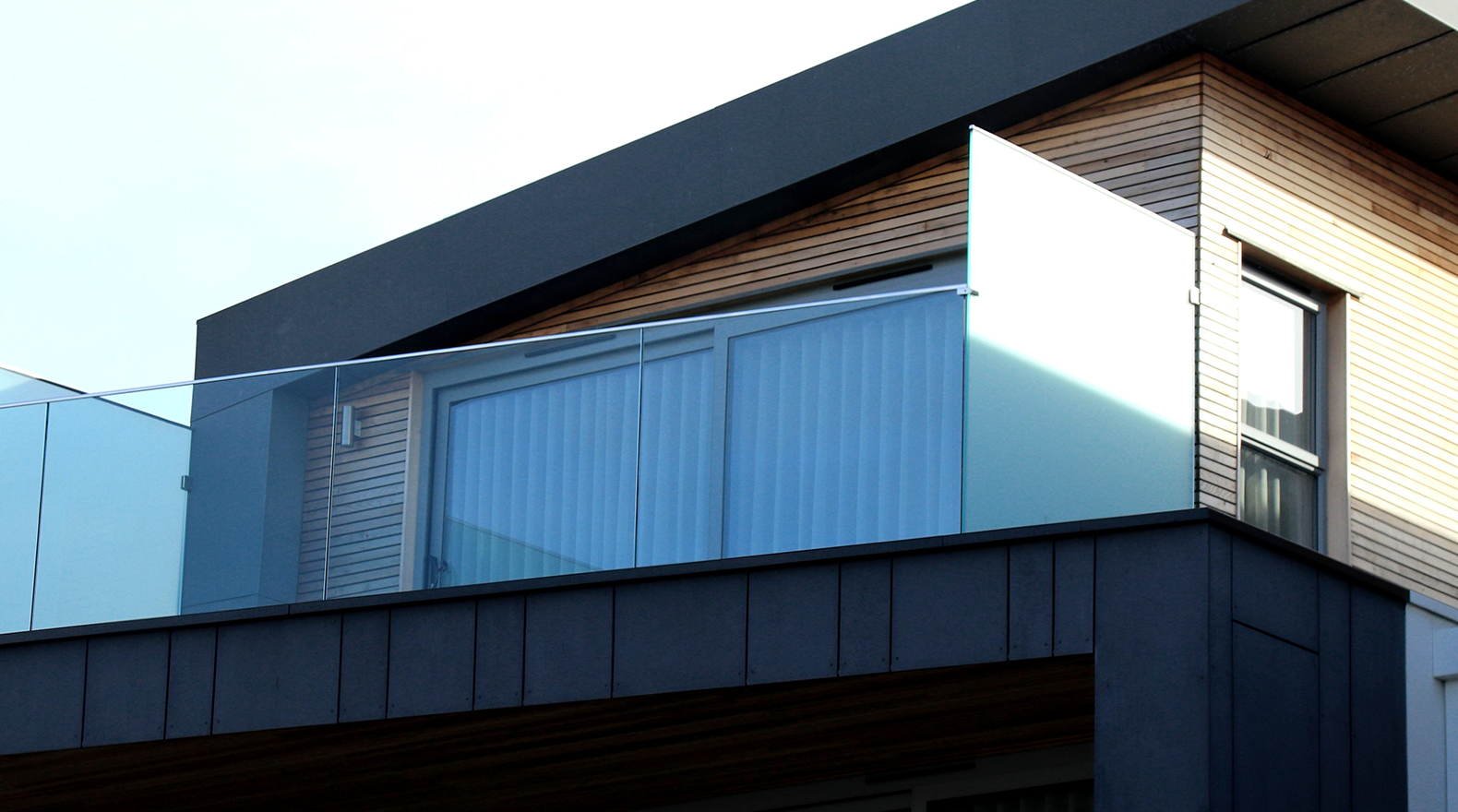 <h2><span style="font-size:20px;"><span style="line-height:1;"><strong>Фитинги для перил</strong></span></span></h2> 